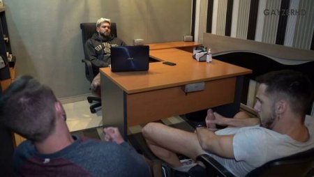 Boss Voyeurs – Juan Lucho, Apolo Adrii, Jorge Sainz
