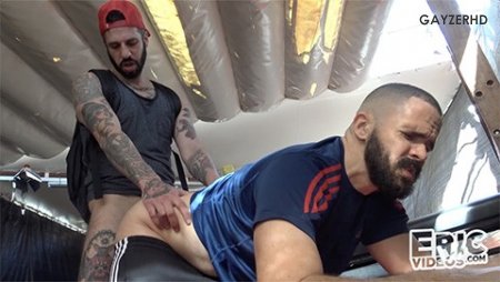 Diego gets breeded by Romeo Davis